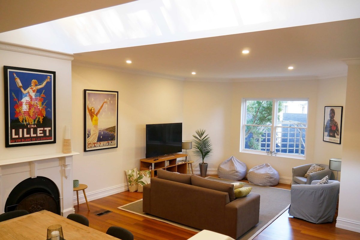 Amazing location Walk to MCG/Swan St/Bridge Rd/CBD gallery image 3