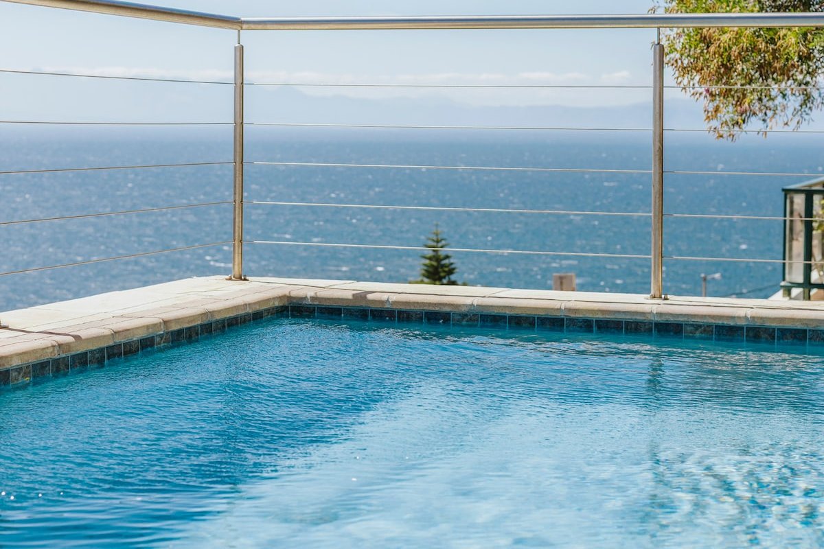 Ocean Song | Seafront Escape with Epic Views! gallery image 5