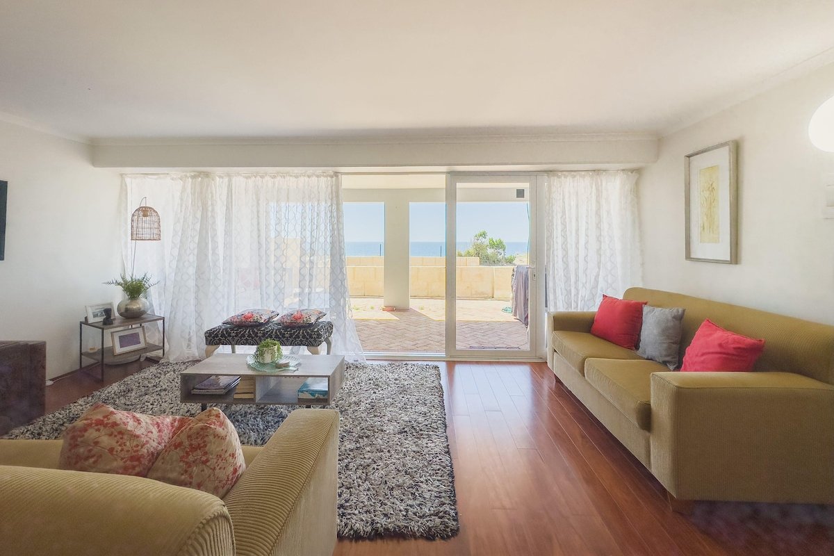 Mandurah cosy winter break, beachfront! gallery image 2