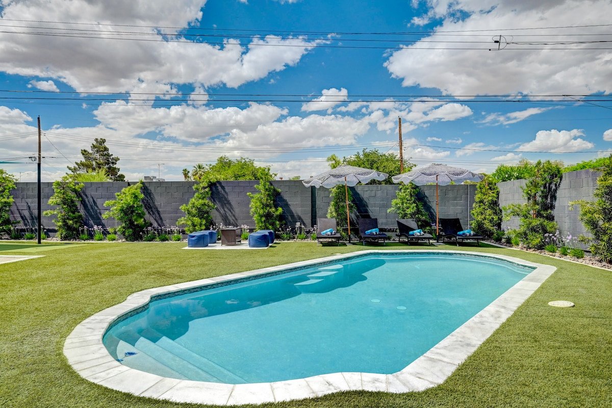 Close to Strip | Heated Pool | Game Room | Golf gallery image 3