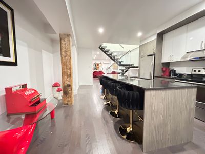 2 Floor Old MTL Waterfront Condo