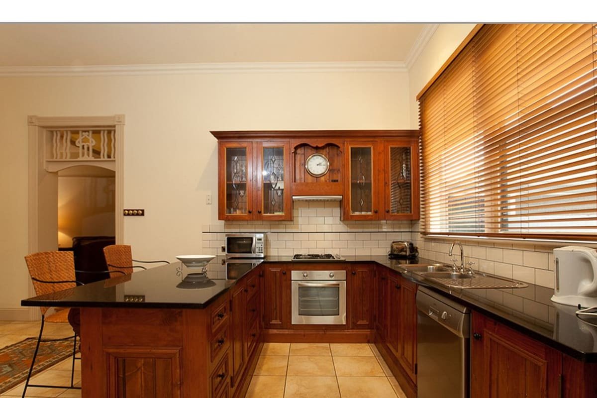 Fairholme Townhouse gallery image 3