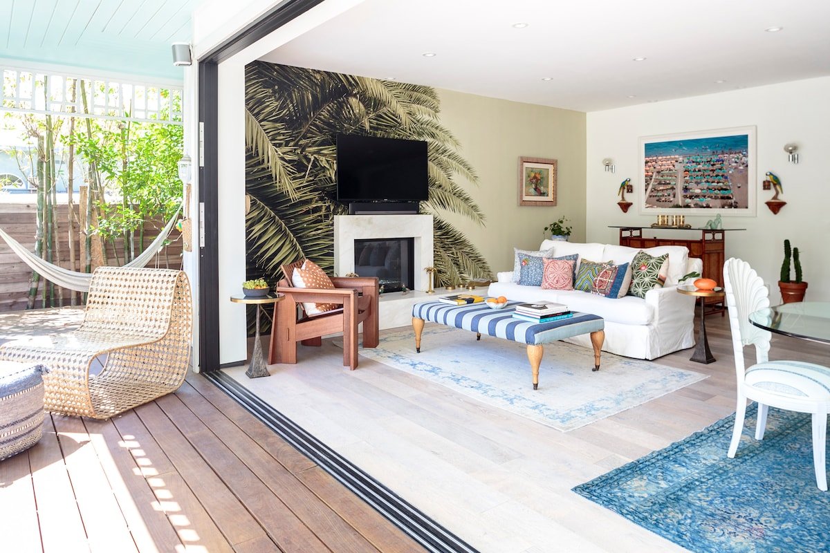 Beachwood Canyon Home gallery image 2