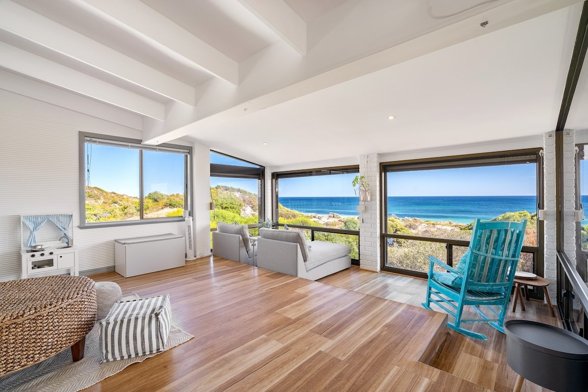 Beachfront Mansion by Peppy Beach Retreats® gallery image 2