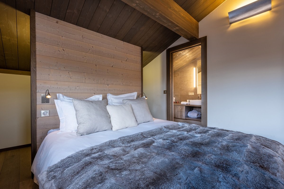 Chalet Satine I Luxe au pied des pistes gallery image 5