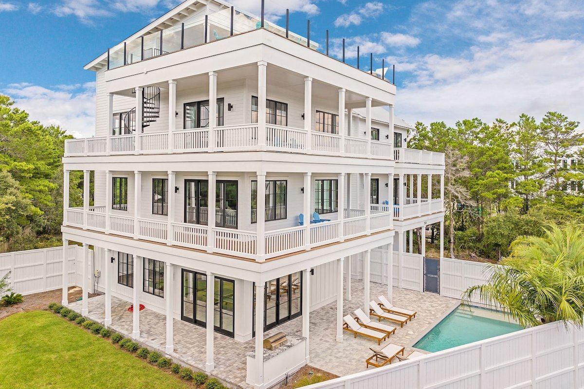 GULF VIEWS! Game Room, Pool, LSV, Bikes! Sleeps 24