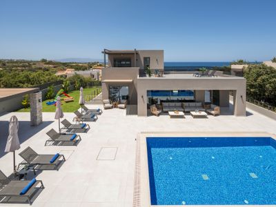 Heated Pool Spa Villa: Chania Wellness Escape