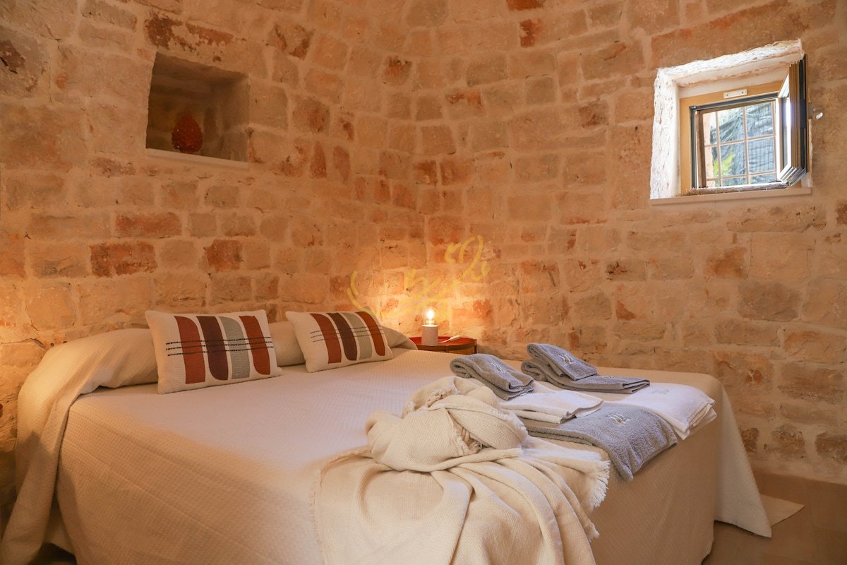 TD Trulli Bruco Large Pool for Family Fun gallery image 4