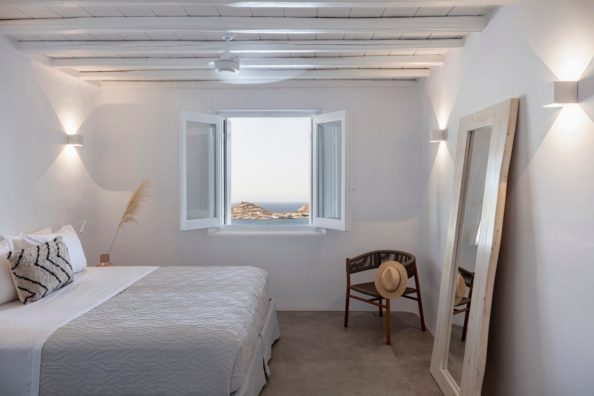 Lydia 2′ walk to the beach by Red Windmill Villas gallery image 5