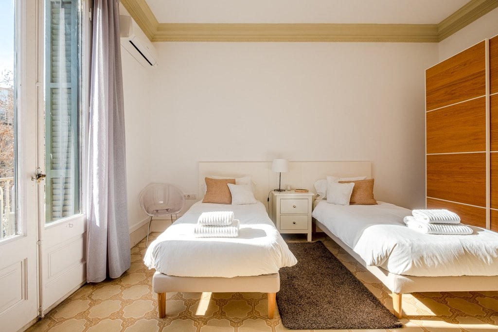 GREAT APARTMENT IN THE EIXAMPLE gallery image 4