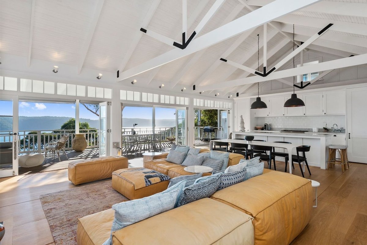 Sapphire by Palm Beach Holiday Rentals gallery image 5