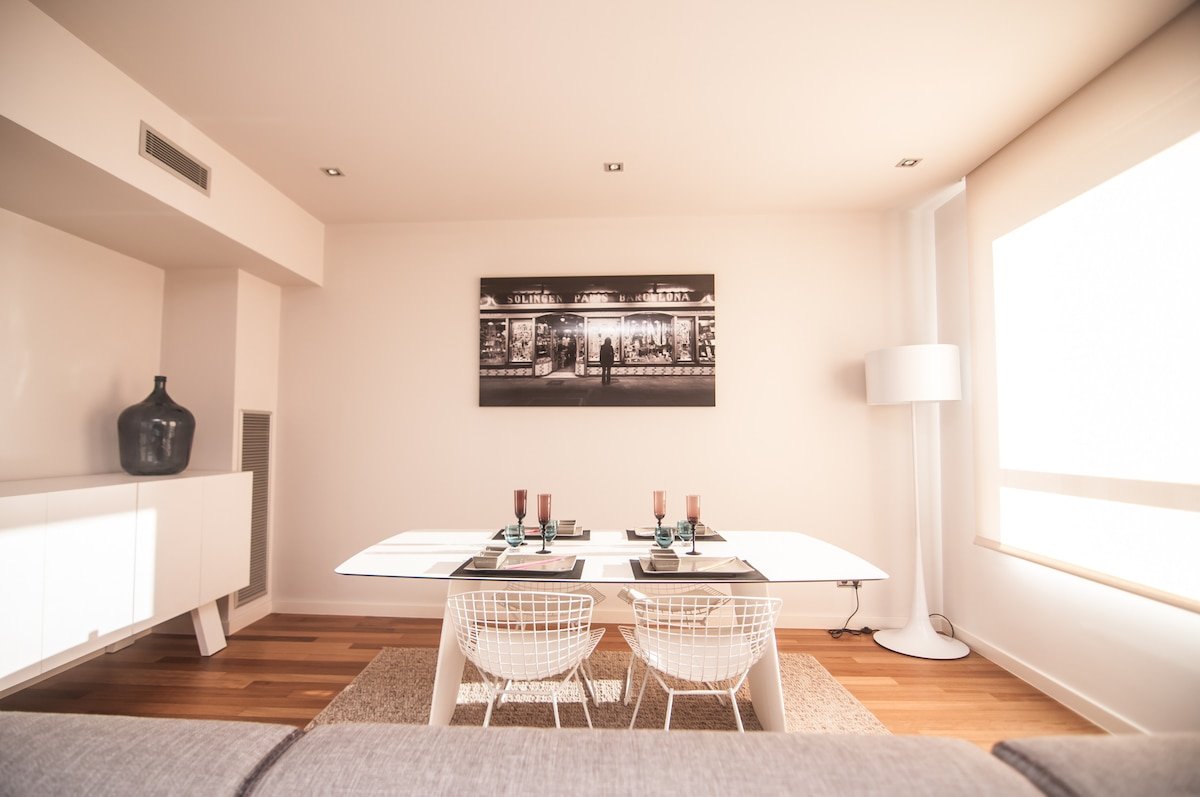 Luxury for 6 at Passeig de Gràcia. gallery image 2