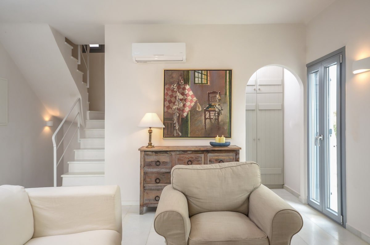 Seaside Naxos : 4BDR Villa Aphrodite @ Plaka Beach gallery image 5