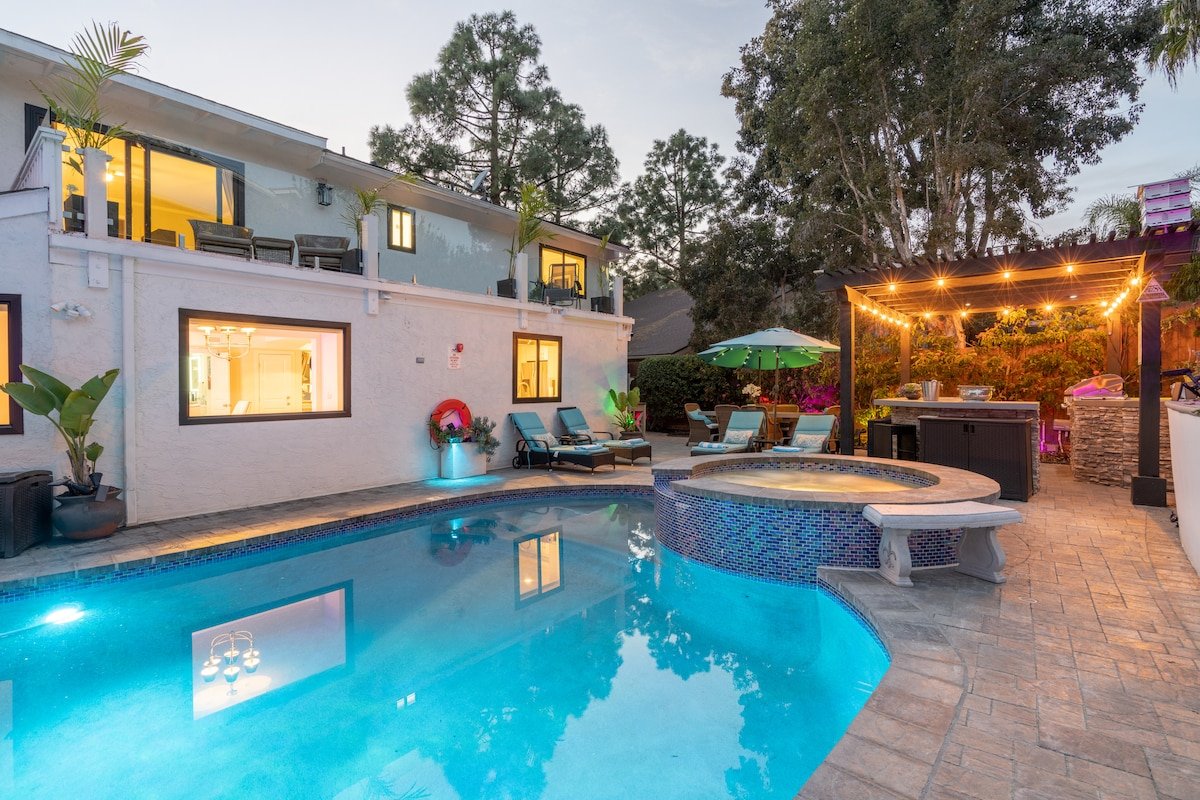 Long term Dream Cali Coastal 5* luxury Pool & Spa gallery image 4