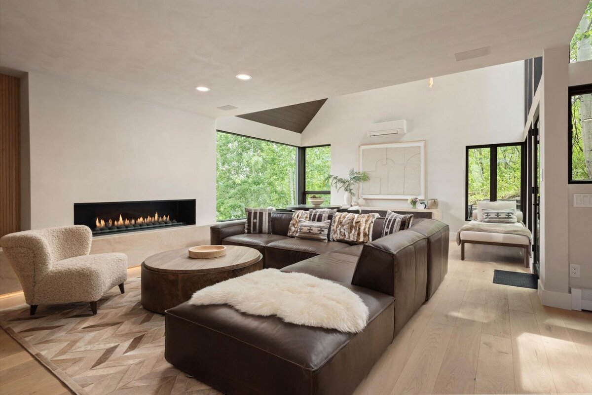 ONYX lodge | Slope-Side Alpine Escape | Sauna+Spa gallery image 4