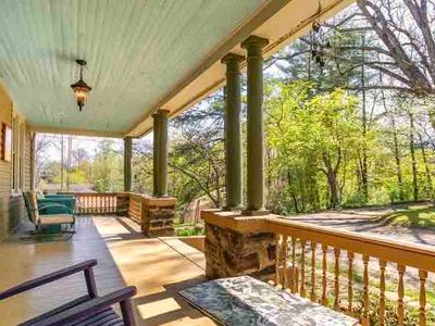 5 bedrooms, Historic home, Fire pit, Dog Friendly