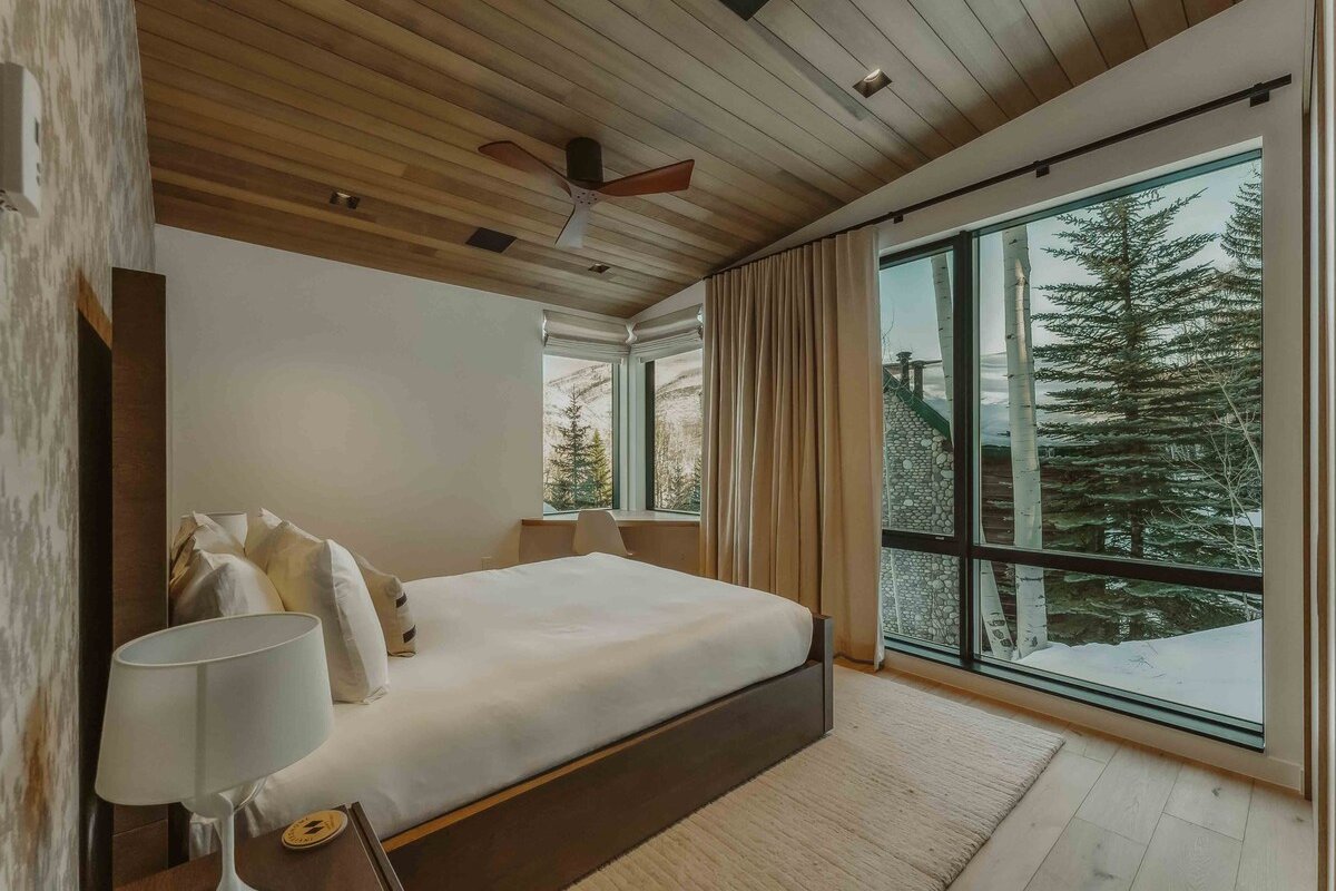 Hot Tub, Ski Parking, Modern | By InvitedHome gallery image 2