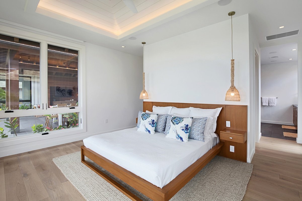 Hale Leimomi: Luxurious Comfort + Pool + Views! gallery image 5