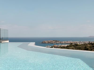 Sea & City Gaze with Daily Housekeeping by etouri