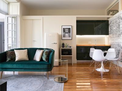 42 2T Historic apartment at Cardosas with balcony