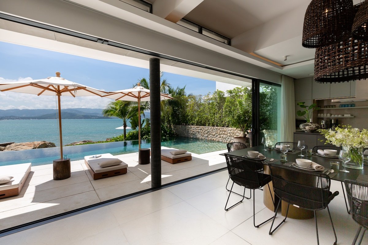 Solaris 3-bedroom Beachfront Villa in Koh Samui gallery image 2