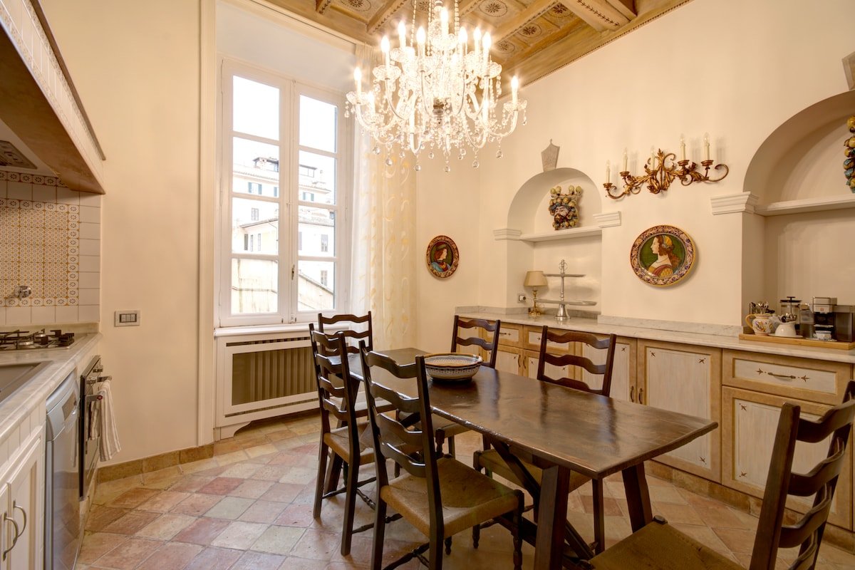 Unique apartment in the heart of the Spanish Steps gallery image 3