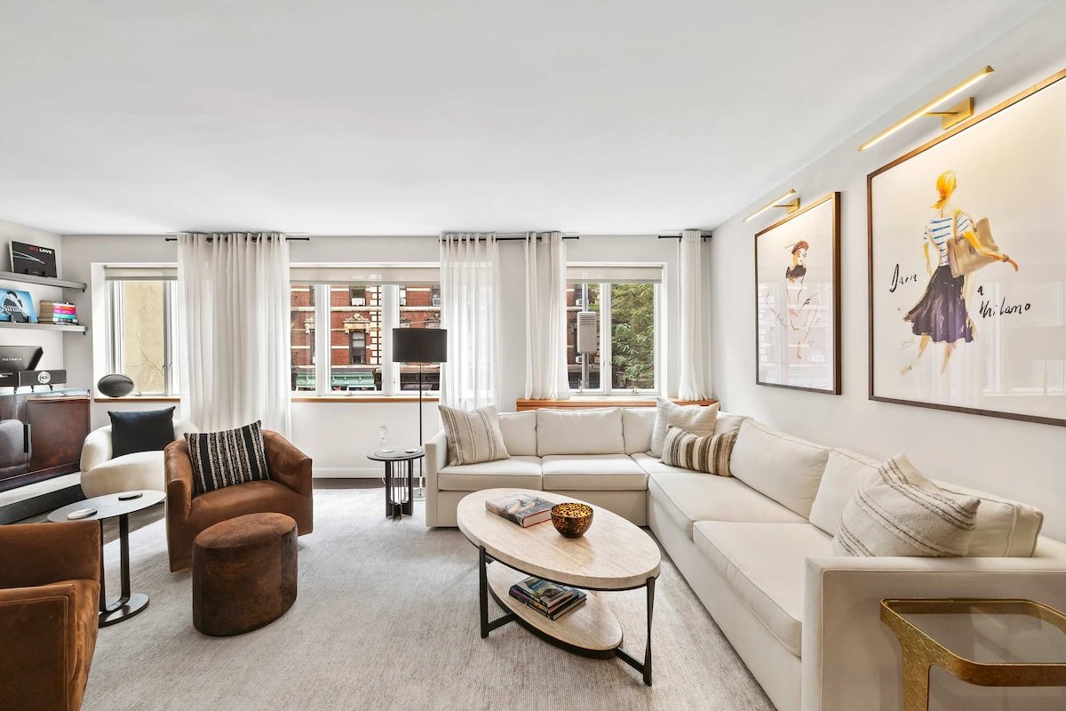 Rove Travel | Prince | 2BR SoHo Condo w/Terrace gallery image 2