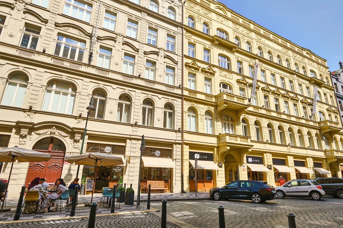 Bright Old Town 2-bedroom Apartment (5H) gallery image 4