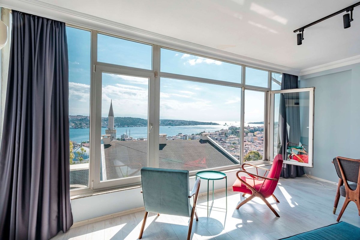 Homie Suites | 2br Penthouse w Bosphorus View #U3 gallery image 5