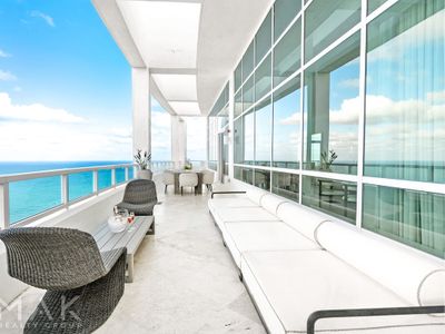 FontaineBleau Penthouse|The Pinnacle of Luxury