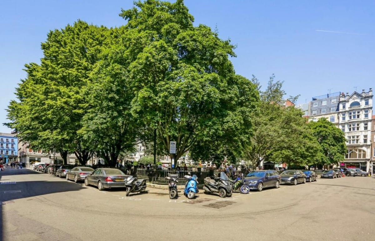 Luxury 2 Bed Soho/Piccadilly/Oxford ST/ Carnaby ST gallery image 4