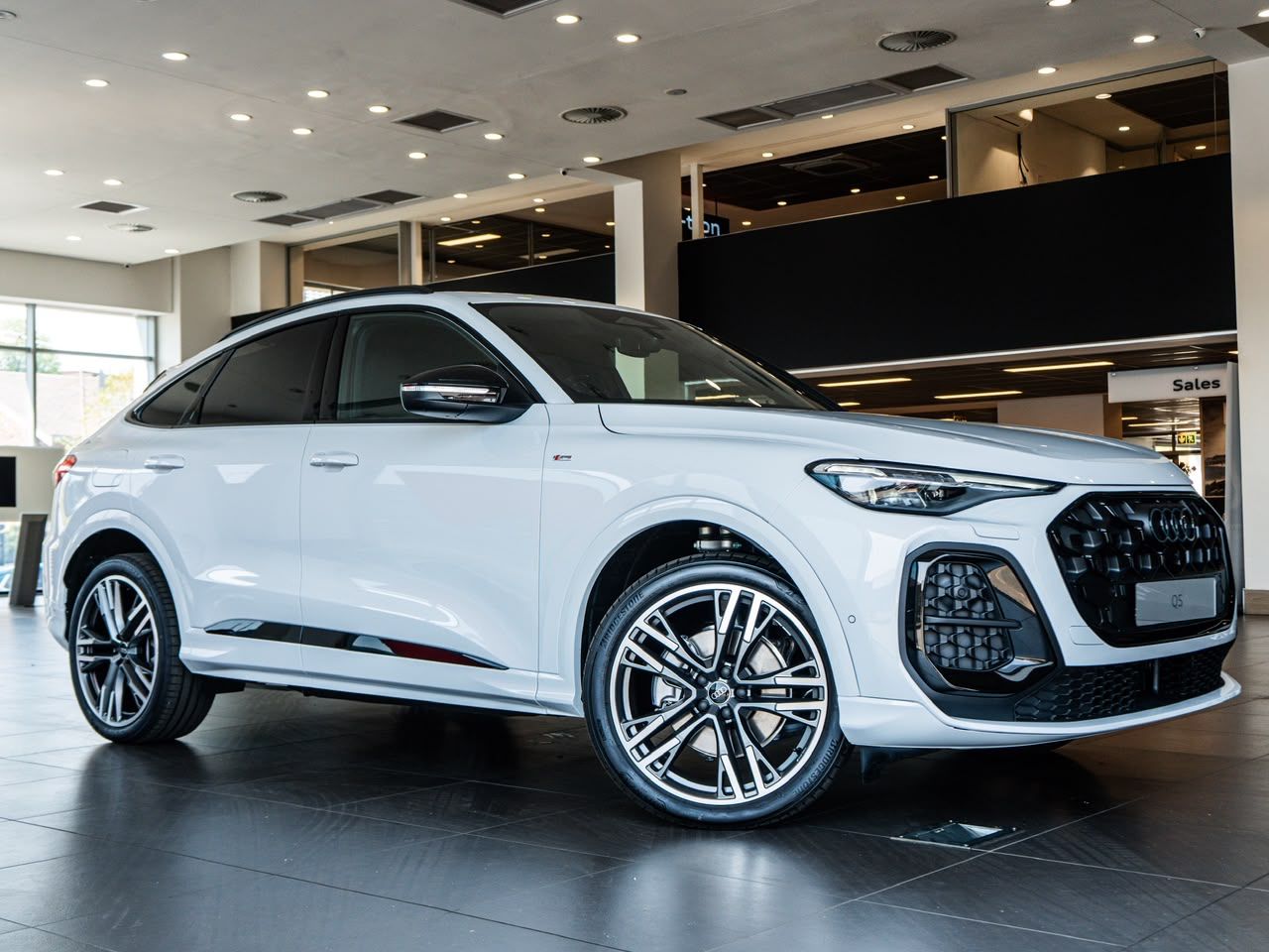 AUDI Q5 SPORTBACK 2.0 TDI QUAT S TRON S LINE BLACK for Sale in South Africa