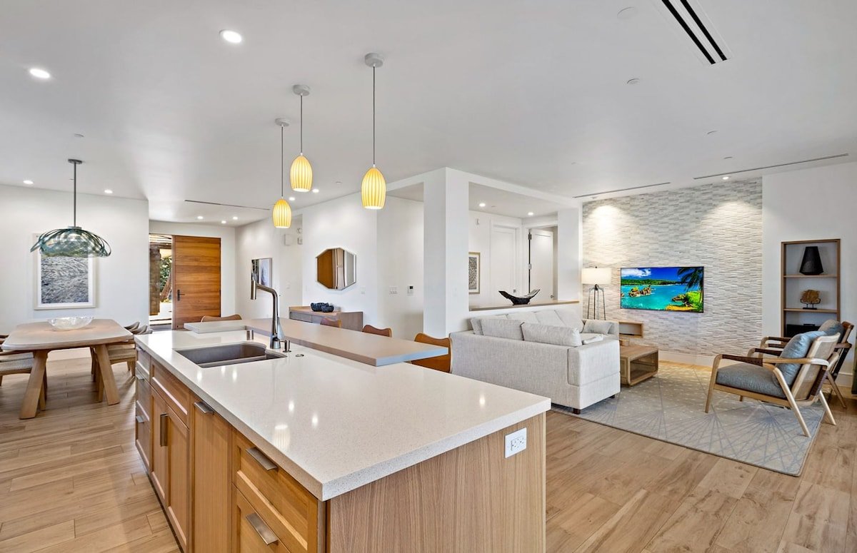 Maui Resort Rentals: Luana Garden Villas 4B gallery image 5