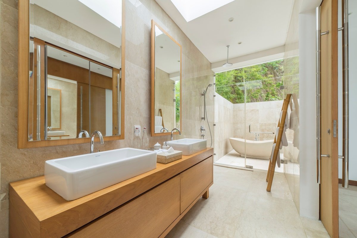 Villa Sandbar 3BR Infinity Pool at Selong Belanak gallery image 5