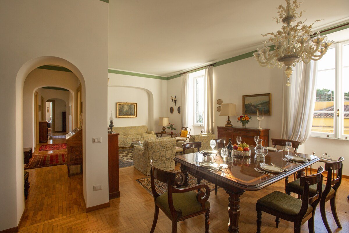 Colosseum View Exclusive Apartment gallery image 5