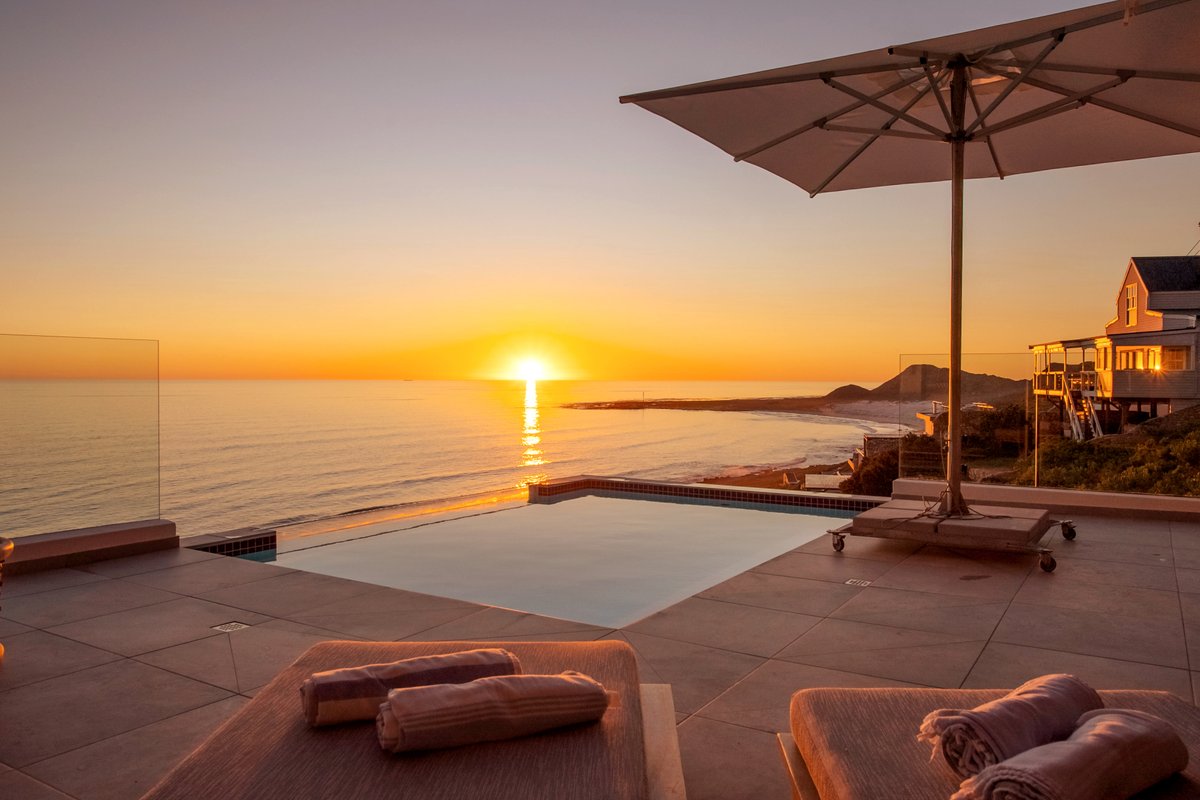 BEYOND Misty Cliffs – NEW stylish seaview HOUSE