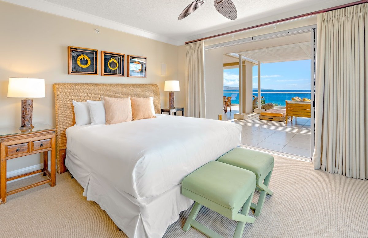 Maui Resort Rentals: 3BR Royal Oceanfront Suite gallery image 3