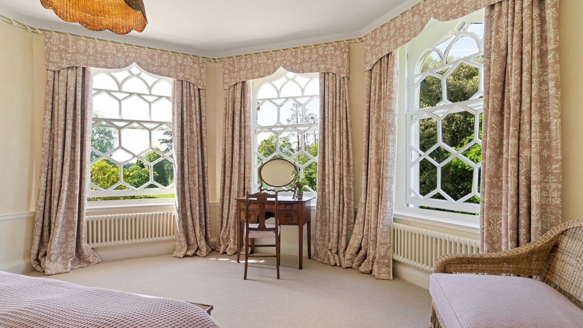 The Orangery – Frampton on Severn gallery image 5