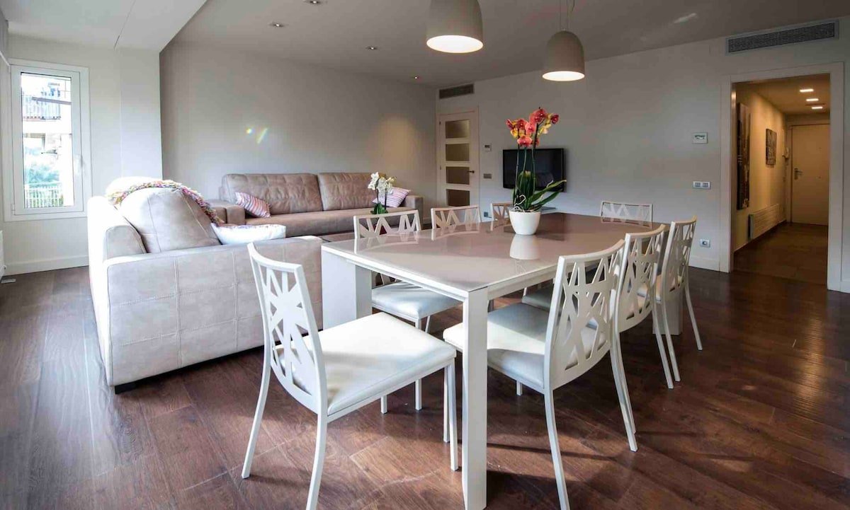 Sagrada Familia Luxurious gallery image 4