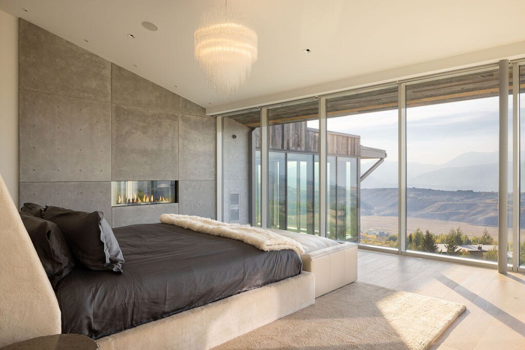 Enchanted modern glass manor gallery image 3