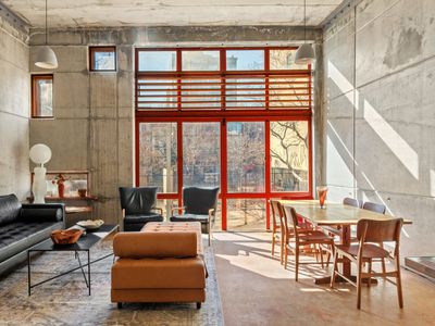 Rove Travel | Moda House | 3BR Mid-Century Loft