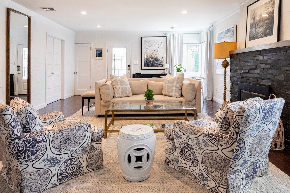 Gorgeous Naples Island Home Near 2nd Street gallery image 5