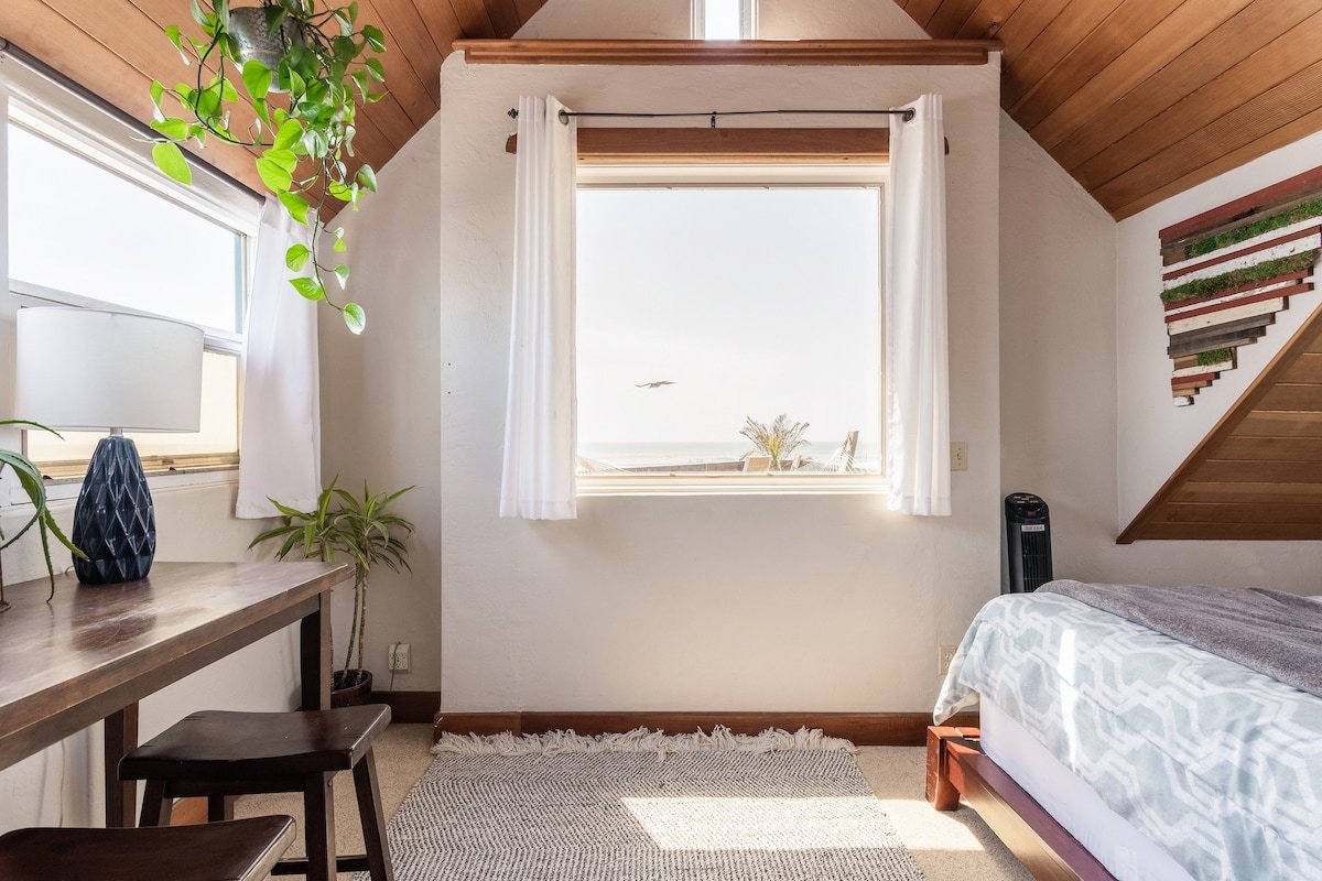 180°OceanView+HotTub+EBikes+Surfboards+SUPS+Kayak gallery image 5