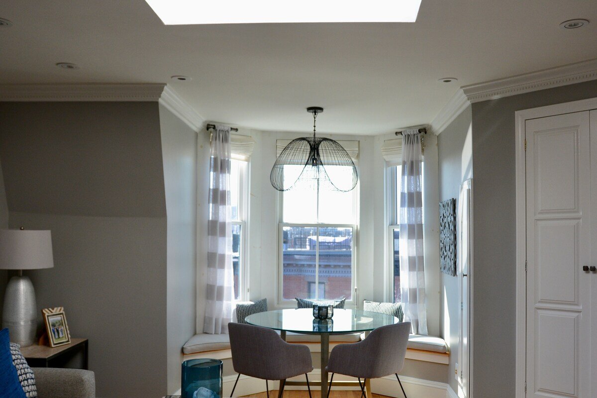 South End Penthouse w/Roofdeck World Cup info! gallery image 4