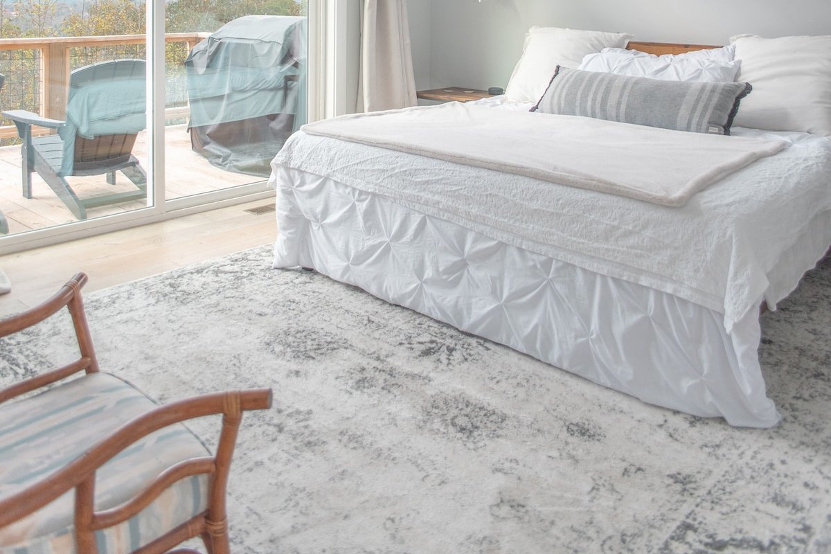 Modern home – Mtn views-4 miles to Downtown AVL gallery image 5