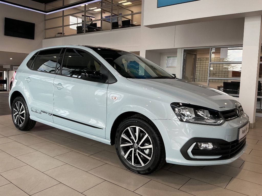 VOLKSWAGEN TRANSPORTER KOMBI 2.0TDi LIFE A T for Sale in South Africa