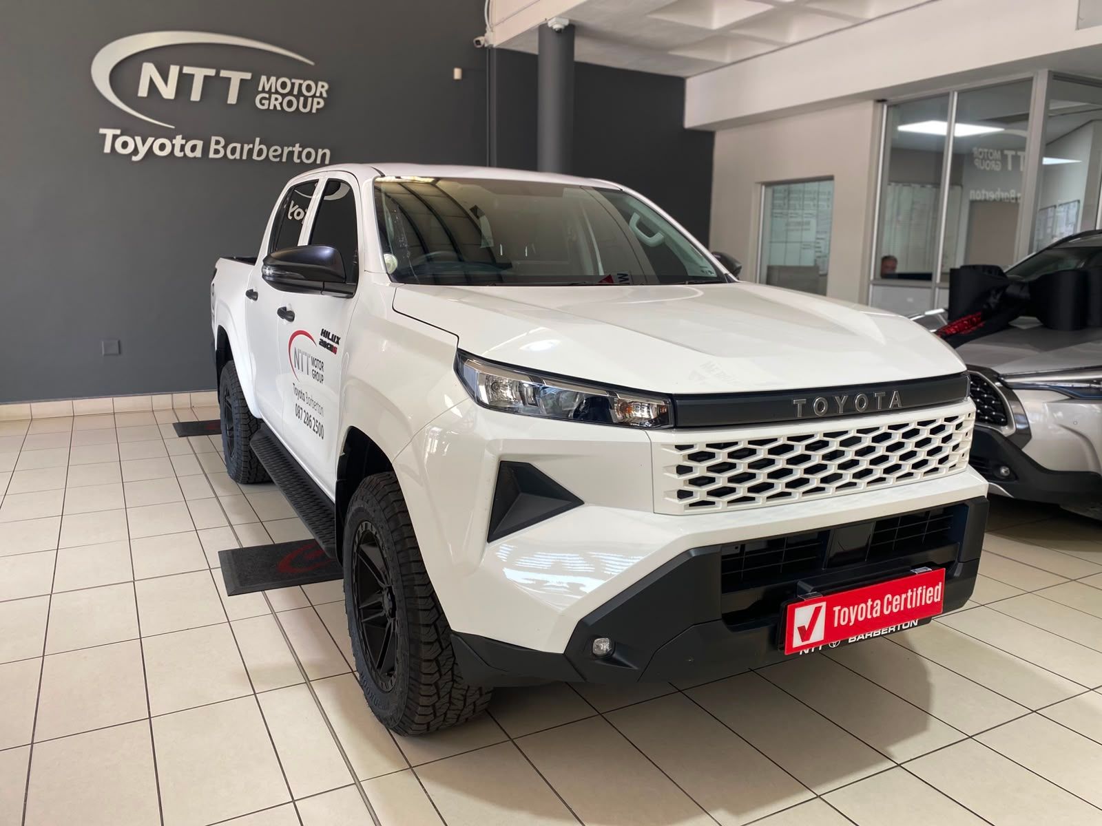 TOYOTA HILUX 2.8 GD-6 RB SRX  for Sale in South Africa