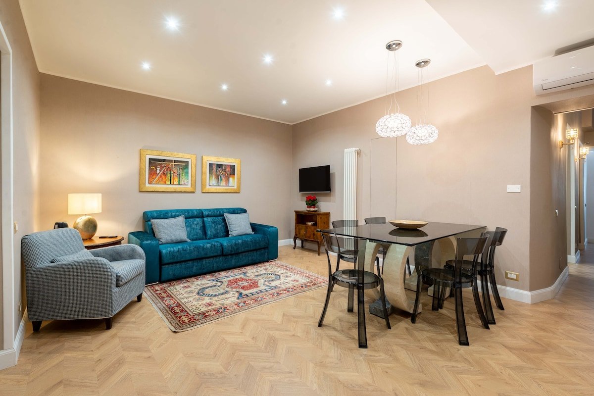 Colosseum 10steps away, Marco Aurelio Luxury House gallery image 2