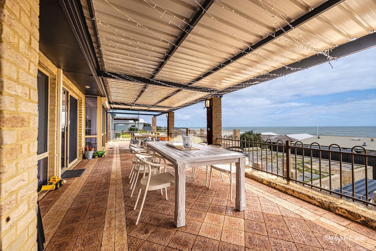 Falcon Family Oceanside Haven gallery image 5