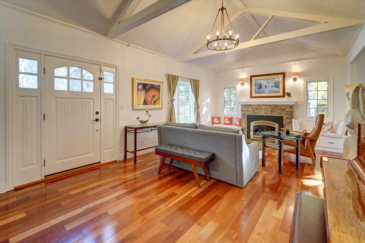 Beautiful remodeled 3bd/2ba home at Menlo Park gallery image 4